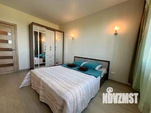 1-к квартира, посуточно, 57м2, 12/17 этаж