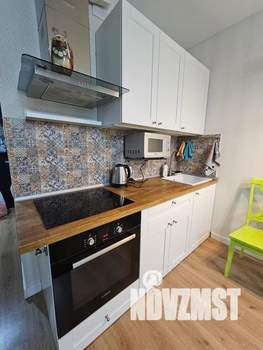 Студия квартира, посуточно, 33м2, 6/15 этаж