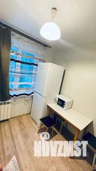 1-к квартира, посуточно, 35м2, 1/9 этаж