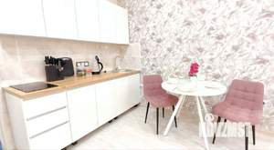 Студия квартира, посуточно, 30м2, 7/17 этаж