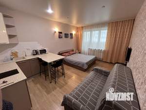 Студия квартира, посуточно, 35м2, 7/10 этаж