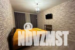 1-к квартира, посуточно, 33м2, 1/9 этаж