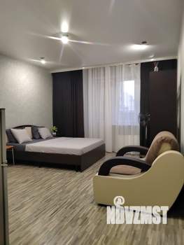 Студия квартира, посуточно, 35м2, 10/15 этаж