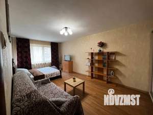 1-к квартира, посуточно, 42м2, 2/10 этаж