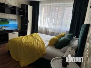 1-к квартира, посуточно, 42м2, 5/10 этаж