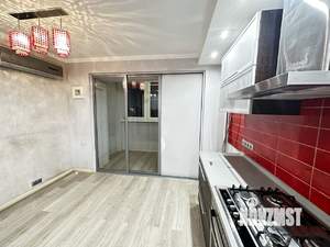 2-к квартира, вторичка, 58м2, 4/10 этаж