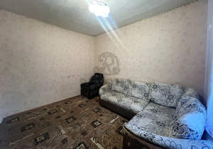 2-к квартира, вторичка, 40м2, 1/1 этаж