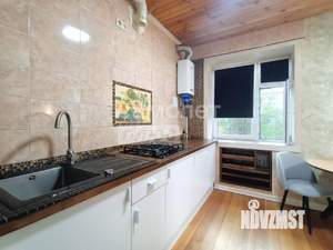 2-к квартира, вторичка, 42м2, 1/4 этаж