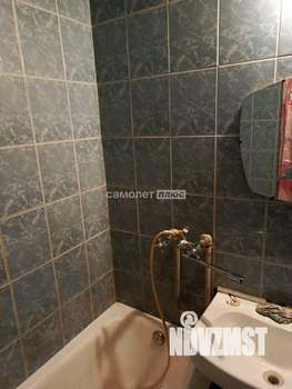 4-к квартира, вторичка, 63м2, 8/9 этаж