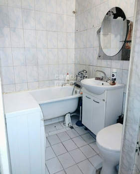 2-к квартира, вторичка, 42м2, 1/5 этаж