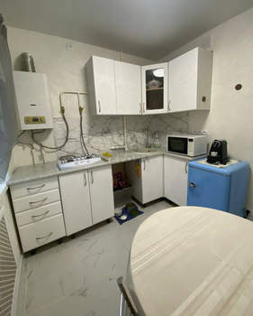 2-к квартира, вторичка, 32м2, 1/4 этаж