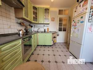 4-к квартира, вторичка, 74м2, 2/14 этаж