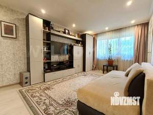 2-к квартира, вторичка, 43м2, 1/4 этаж