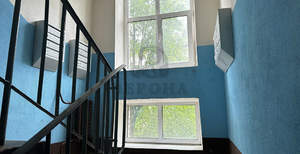 2-к квартира, вторичка, 42м2, 1/4 этаж