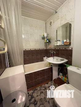 2-к квартира, вторичка, 45м2, 1/4 этаж