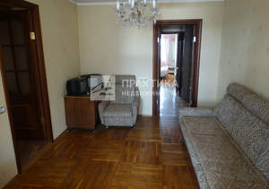 3-к квартира, вторичка, 83м2, 9/10 этаж
