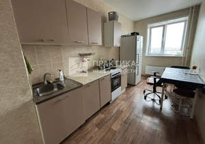 2-к квартира, вторичка, 72м2, 10/17 этаж