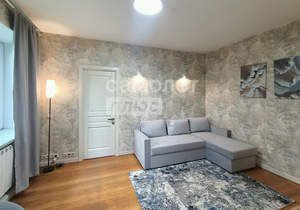 2-к квартира, вторичка, 42м2, 1/4 этаж