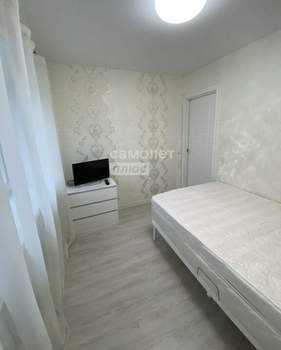 2-к квартира, вторичка, 32м2, 1/4 этаж