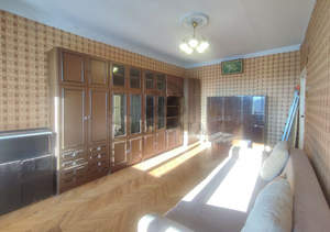 3-к квартира, вторичка, 73м2, 4/4 этаж