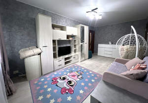 2-к квартира, вторичка, 44м2, 1/4 этаж