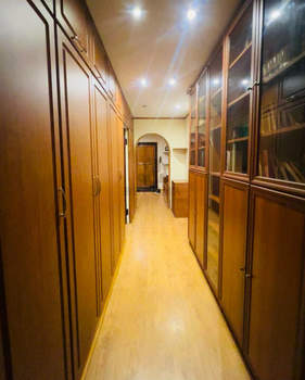 3-к квартира, вторичка, 69м2, 1/9 этаж