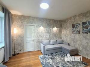 2-к квартира, вторичка, 42м2, 1/4 этаж