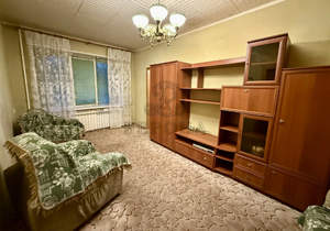 2-к квартира, вторичка, 44м2, 1/4 этаж