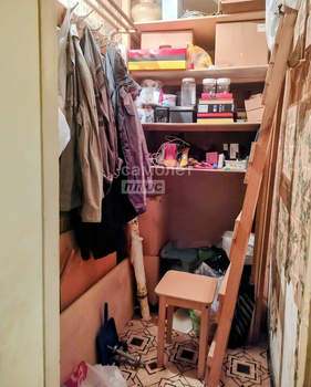 2-к квартира, вторичка, 42м2, 1/5 этаж