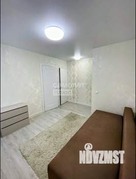 2-к квартира, вторичка, 32м2, 1/4 этаж