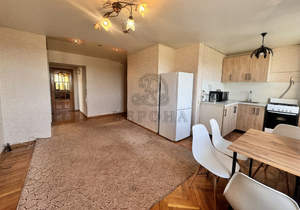 4-к квартира, вторичка, 70м2, 7/9 этаж