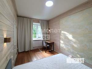 2-к квартира, вторичка, 42м2, 1/4 этаж