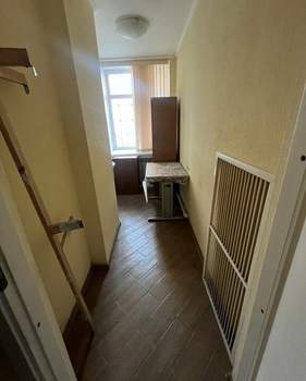 2-к квартира, вторичка, 44м2, 1/4 этаж