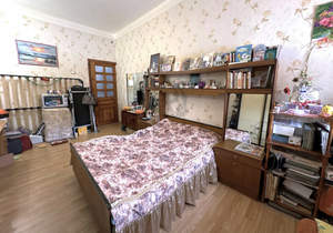 4-к квартира, вторичка, 95м2, 2/4 этаж