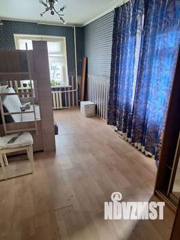 2-к квартира, вторичка, 42м2, 1/4 этаж