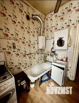 3-к квартира, вторичка, 52м2, 1/4 этаж