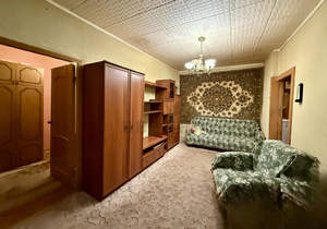 2-к квартира, вторичка, 44м2, 1/4 этаж