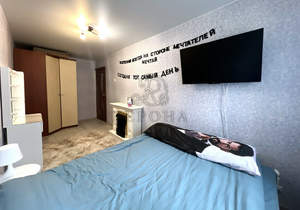 2-к квартира, вторичка, 44м2, 1/4 этаж