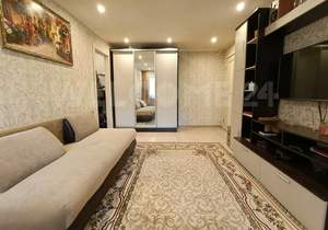 2-к квартира, вторичка, 43м2, 1/4 этаж