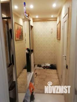 2-к квартира, вторичка, 45м2, 1/4 этаж
