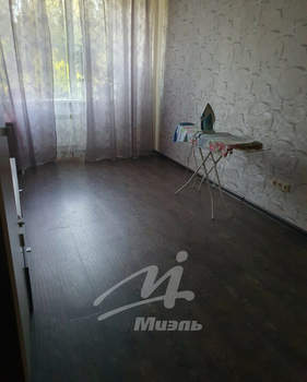 4-к квартира, вторичка, 98м2, 2/4 этаж