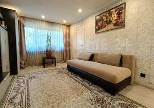 2-к квартира, вторичка, 43м2, 1/4 этаж