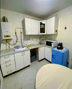 2-к квартира, вторичка, 32м2, 1/4 этаж