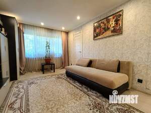 2-к квартира, вторичка, 43м2, 1/4 этаж