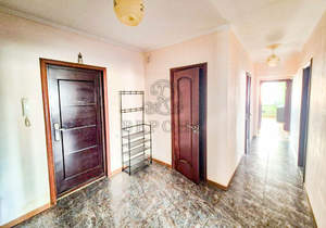 3-к квартира, вторичка, 77м2, 2/10 этаж