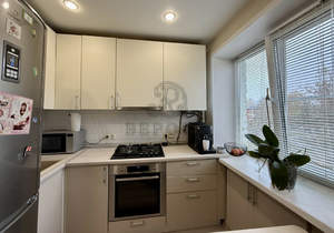 2-к квартира, вторичка, 42м2, 3/5 этаж