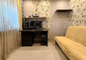 2-к квартира, вторичка, 43м2, 1/4 этаж