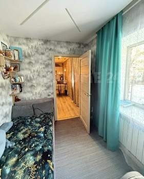 2-к квартира, вторичка, 41м2, 1/4 этаж