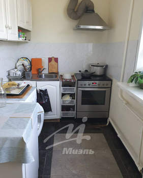 4-к квартира, вторичка, 98м2, 2/4 этаж