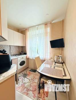 2-к квартира, вторичка, 42м2, 1/5 этаж